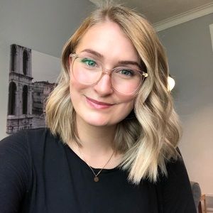 Meet your Posher, Emily